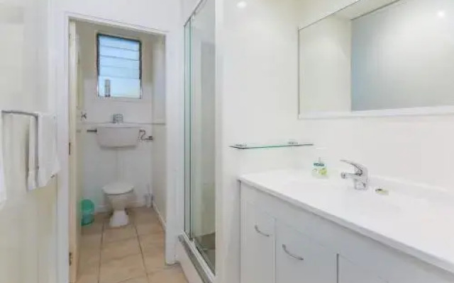 Bayswater Holiday Home