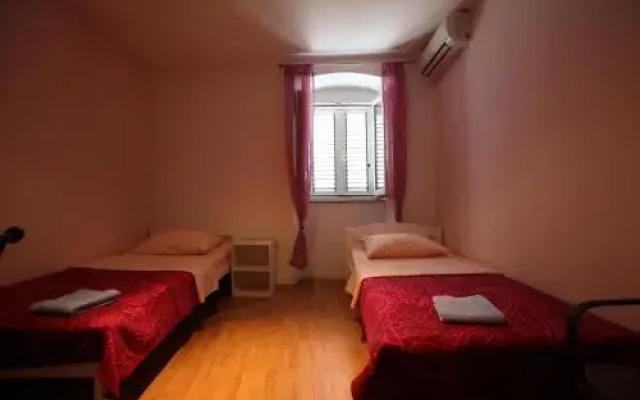 Rooms Denis