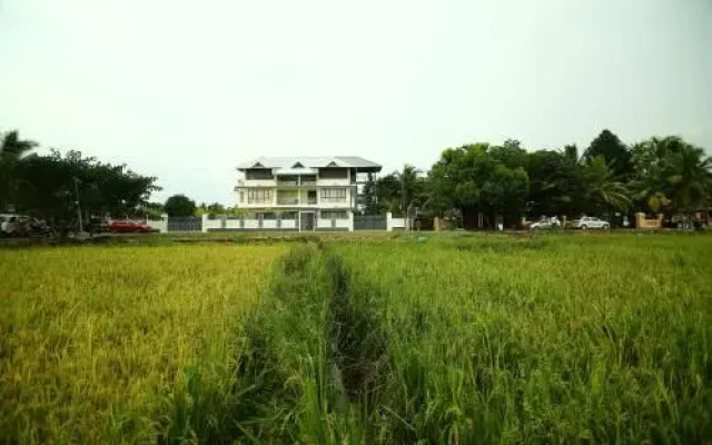 Captain’s Cabin Backwater Resort