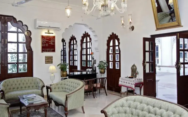 Laxmi Niwas Palace