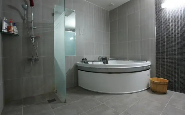 Wow hotel