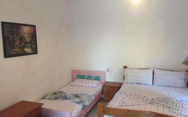 Piqeras Relax Guest house