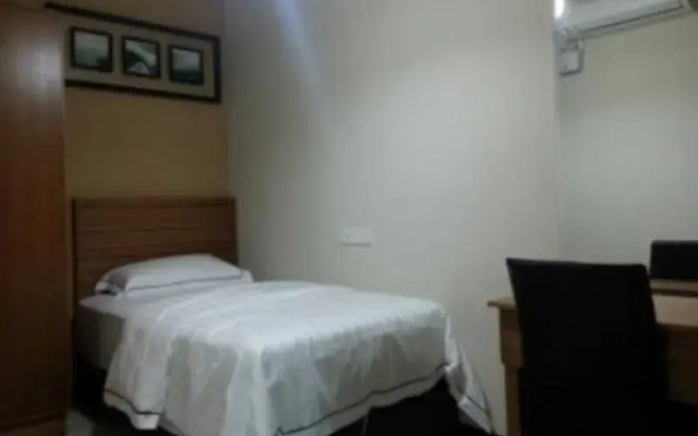 Bed and Bed Budget Inn