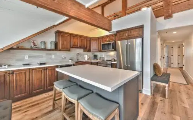 Deer Valley Black Bear Penthouse