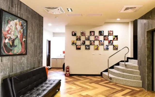 FUNDI Hotel