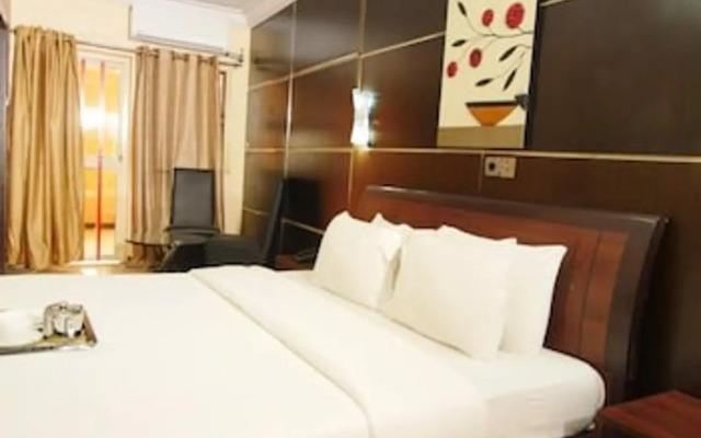Swanky Suites in Grandview