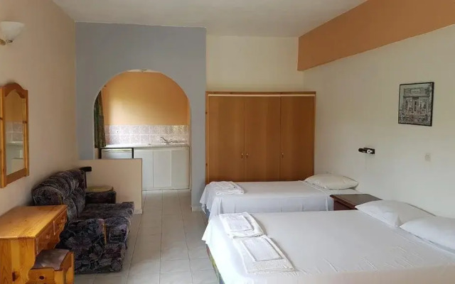 Gardenos Hotel
