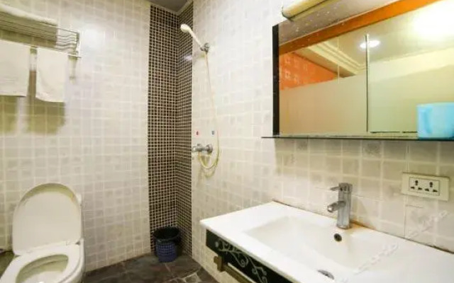 Yichang Xiling Inn