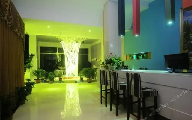 Zhangjiajie Landscape Love Theme Inn