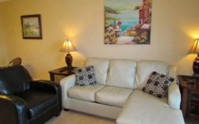 Crystal Tower 1106 - Two Bedroom Condo