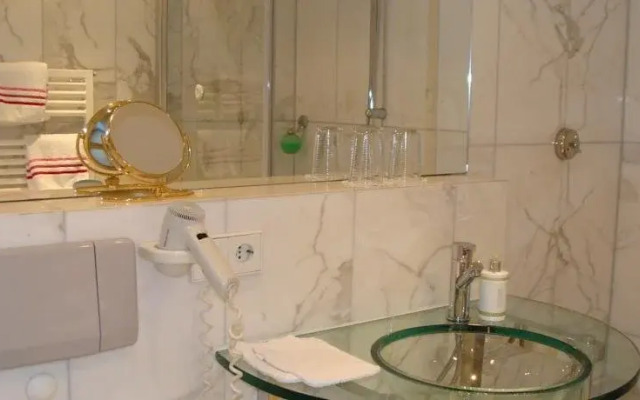 Boutique-Hotel Erbguths Villa am See