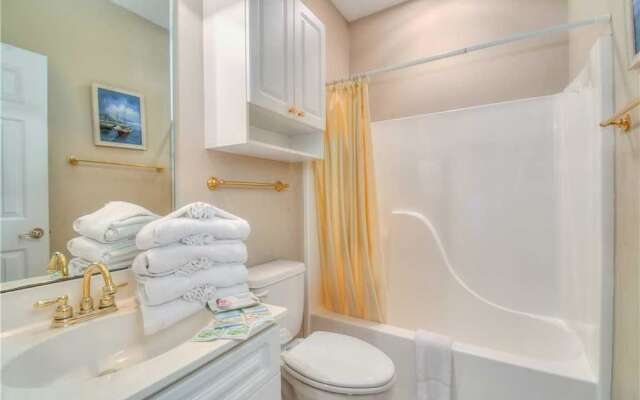 Magnolia North 205-4823