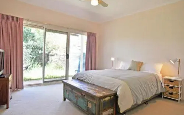 Seaspray - Surf Side