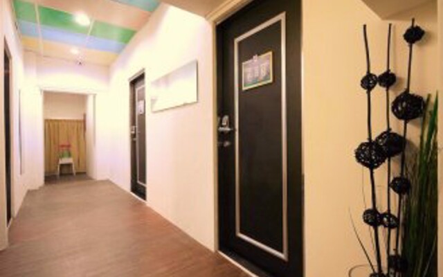 台中逢甲尼克旅店