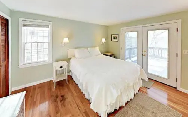 Pond-Front Perfection - 3 Br Home