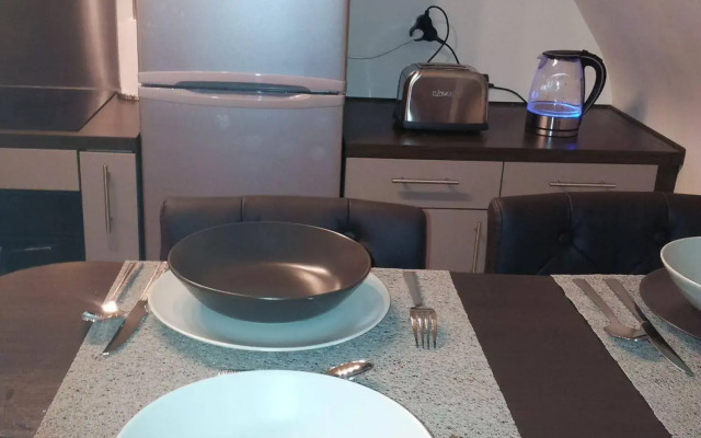 APPARTEMENT VUE MER St MALO CUISINE ENTIEREMENT EQUIPEE 6 PERSONNES