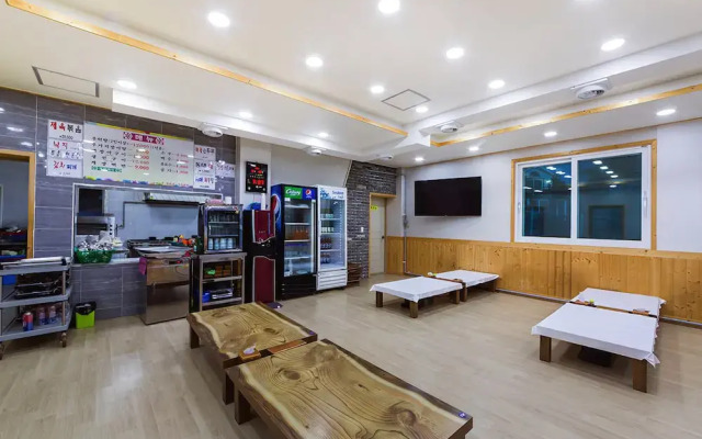 Yeosu Gold Light Pension