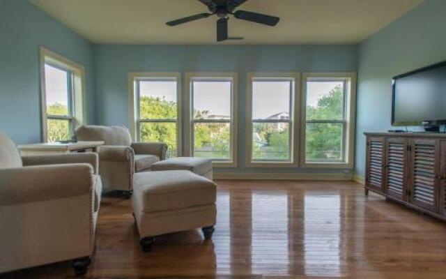 210 W Cooper - Seaesta on 2nd