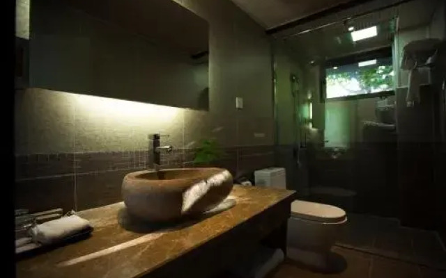 Adonis Inn Lijiang