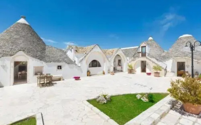 Fascino Antico Trulli B&B