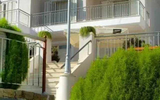 Vereniki Apartments