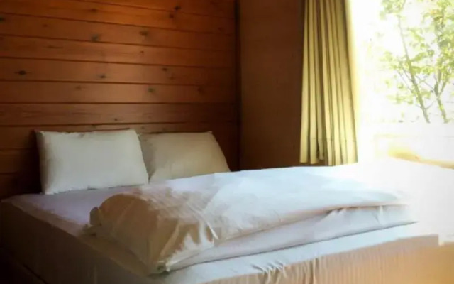 Julie's Garden - Skyhill Guesthouse