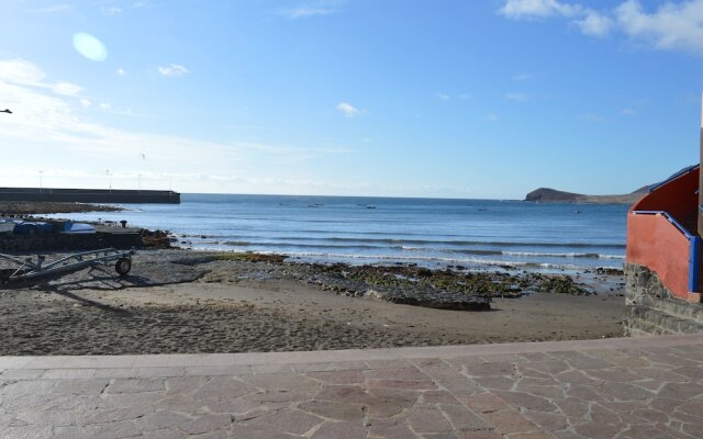 Edificio Playa Chica