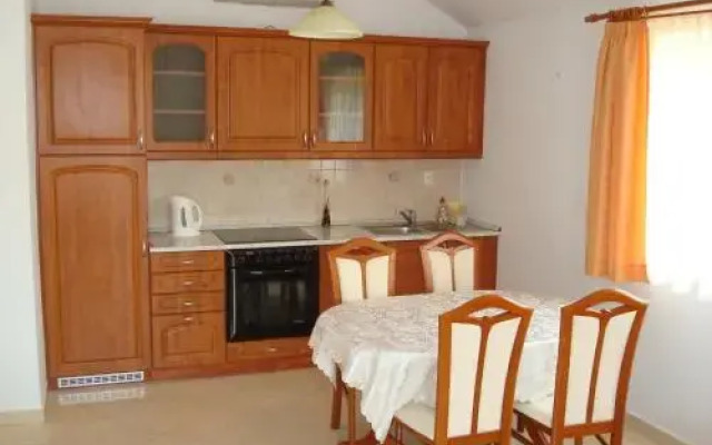 Árnyas Apartmanház