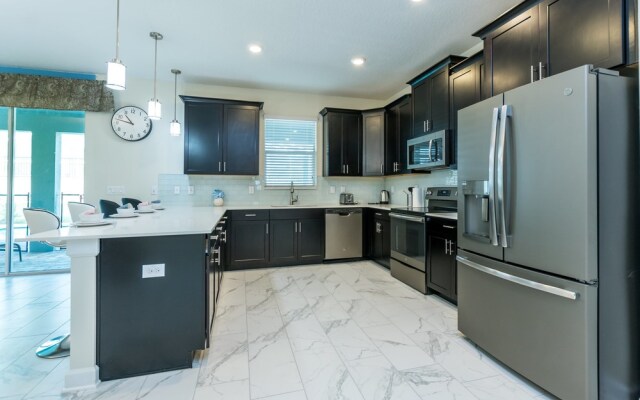 Champions Gate 1584 A