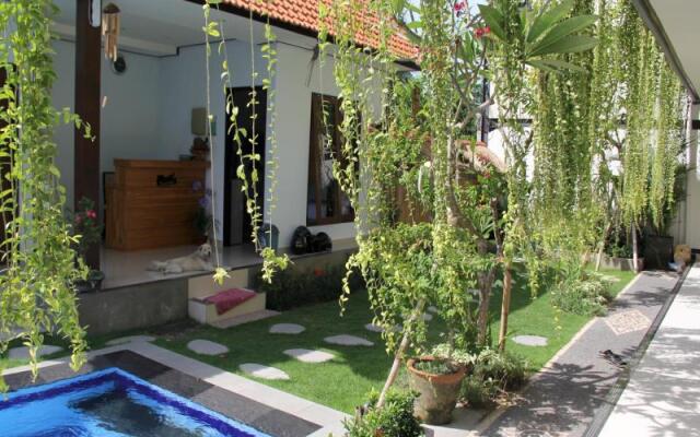 Bali Fullmoon Guesthouse