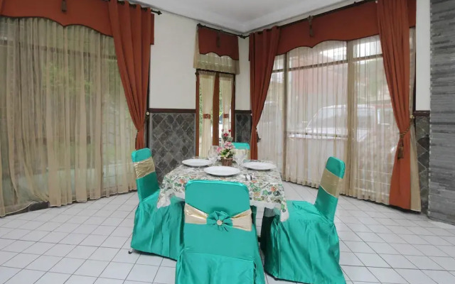 Airy Kaliwates Gajah Mada 233 Jember