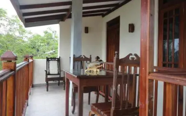 Sapara River Inn