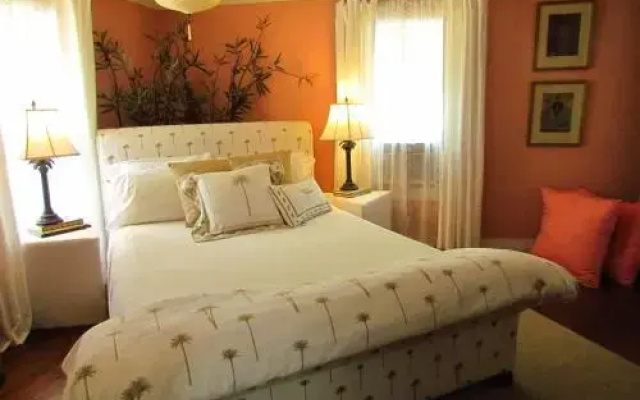 Lorraine Parish Bedroom Suites