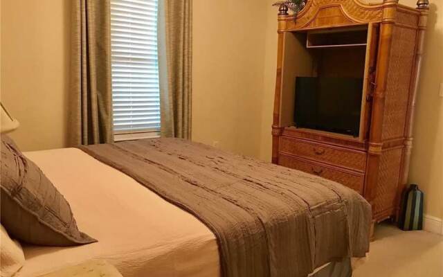 Crystal Shores West 1101