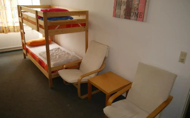 Wira Guesthouse 112 - Hostel