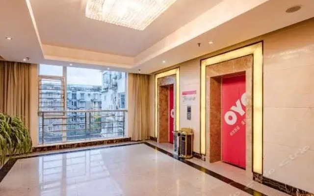 Yihuang Holiday Hotel