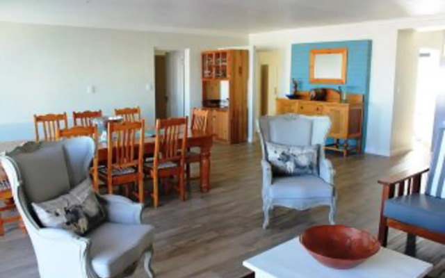 8 Deo Gloria Self catering