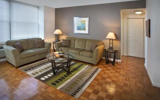 Premier Furnished Apt at Grove Pointe