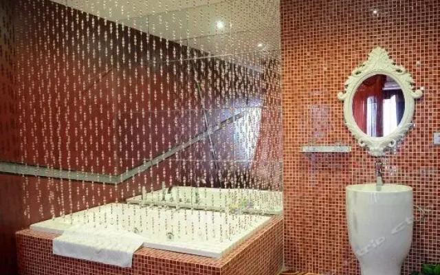 Wuhan Attachment Art Theme Hotel