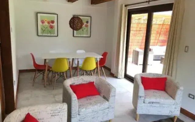 Casa Vitacura Host