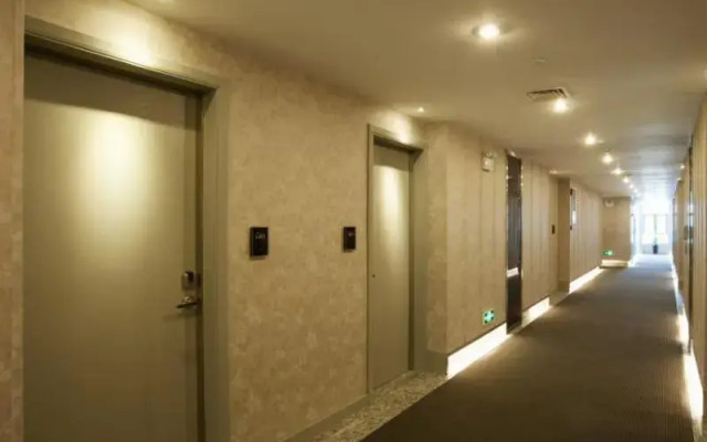 The Phoenix Fountain Hotel