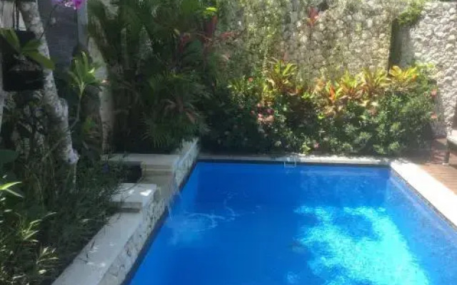 Aloha Beach House Bingin