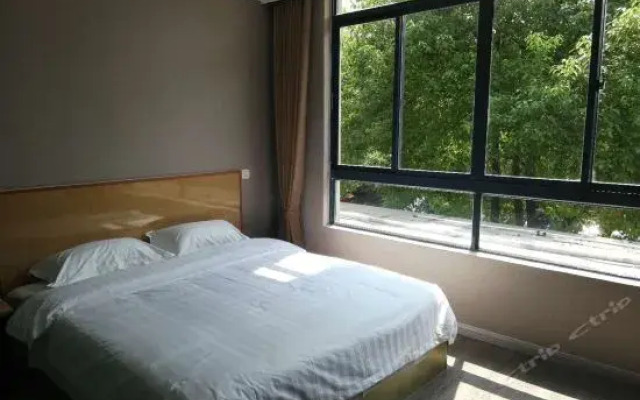 Pengfei Express Inn