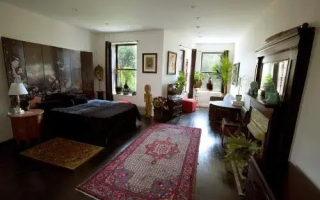 The Gallery House