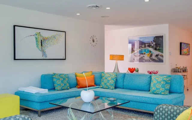 Atomic Hummingbird Holiday home 3