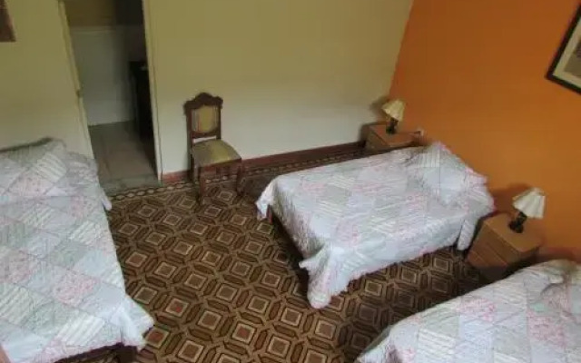 Residencial Miraflores B&B