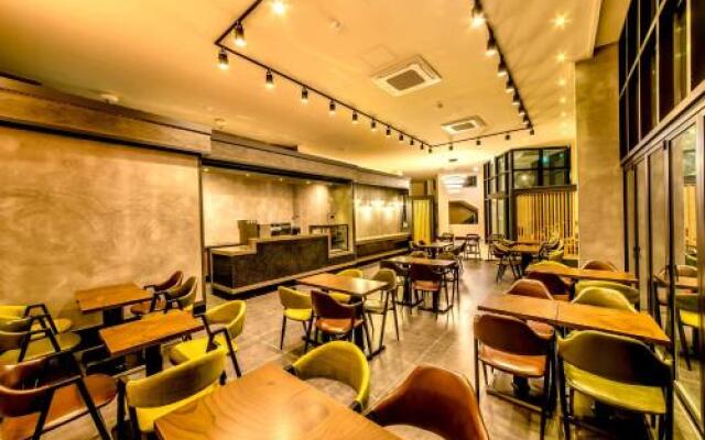 Sunrise Hotel Jungmun