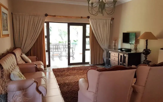 Zwavelpoort Guesthouse