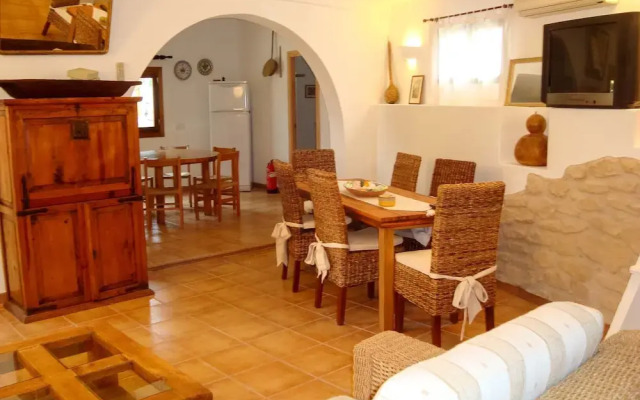 Can Ecovilla