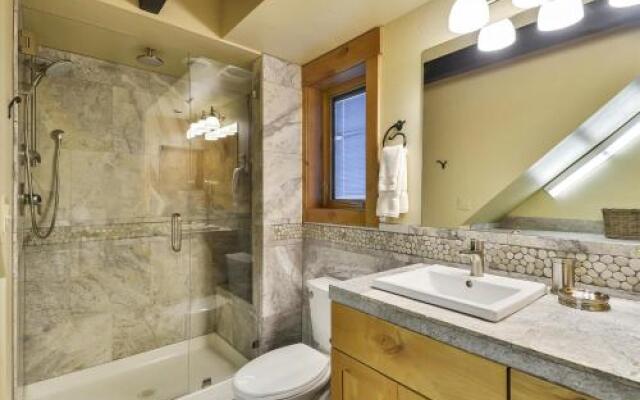 Alpine Chalet By Tahoe Vacation Rentals